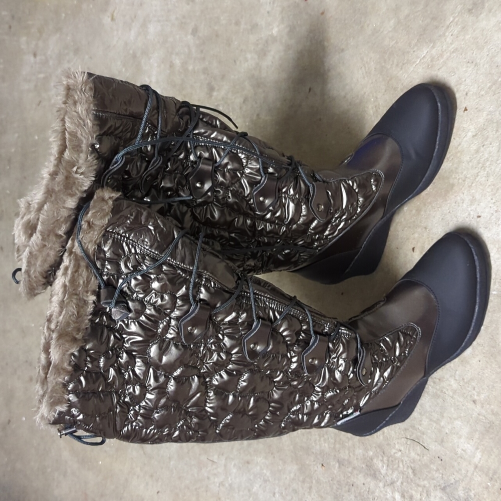 NIS women's winter boots. Size 38.